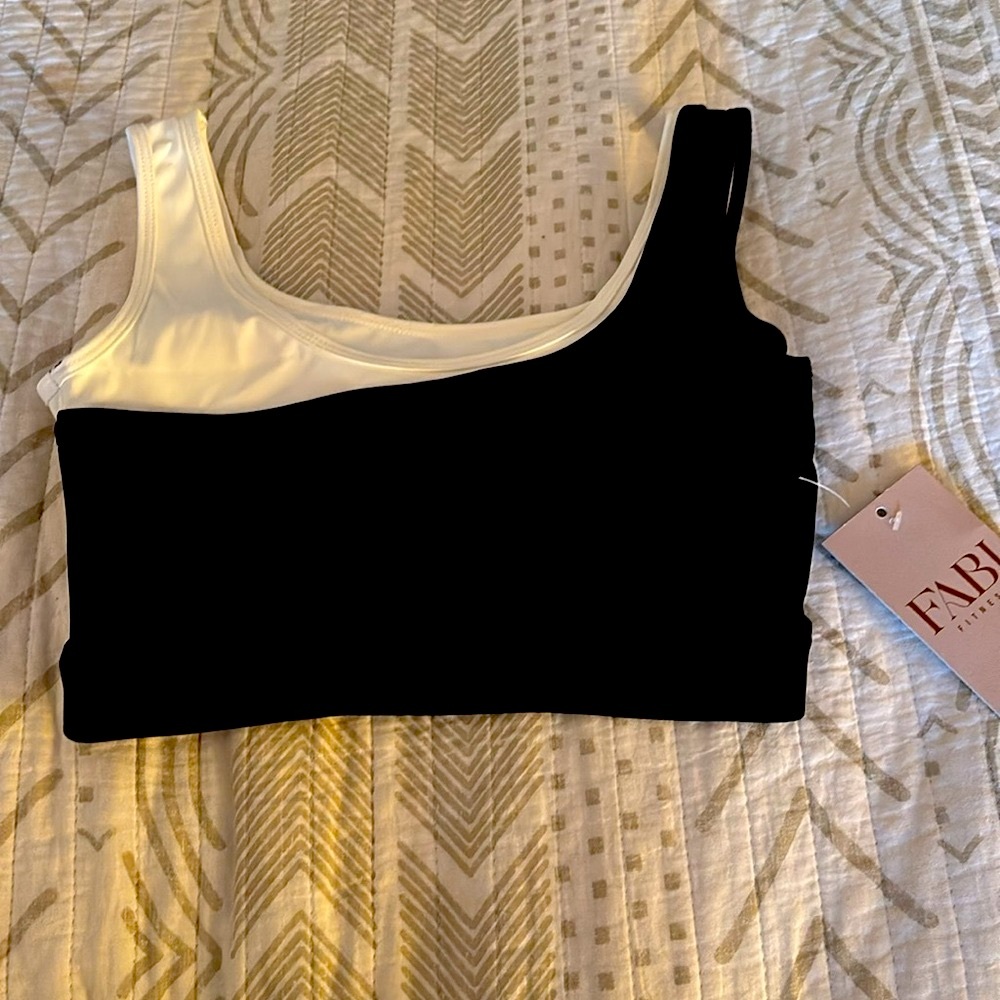 NWT LA look women’s sports bra small monochrome contrast black white asymmetric